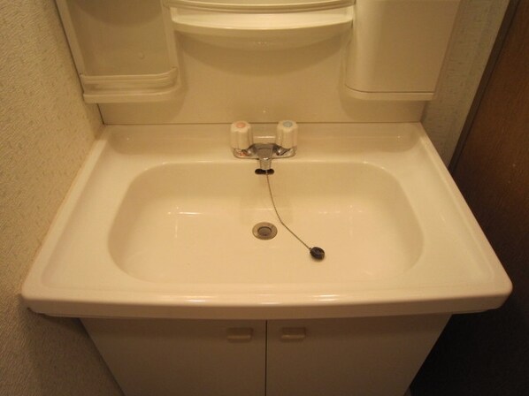 マンションシェルの物件内観写真